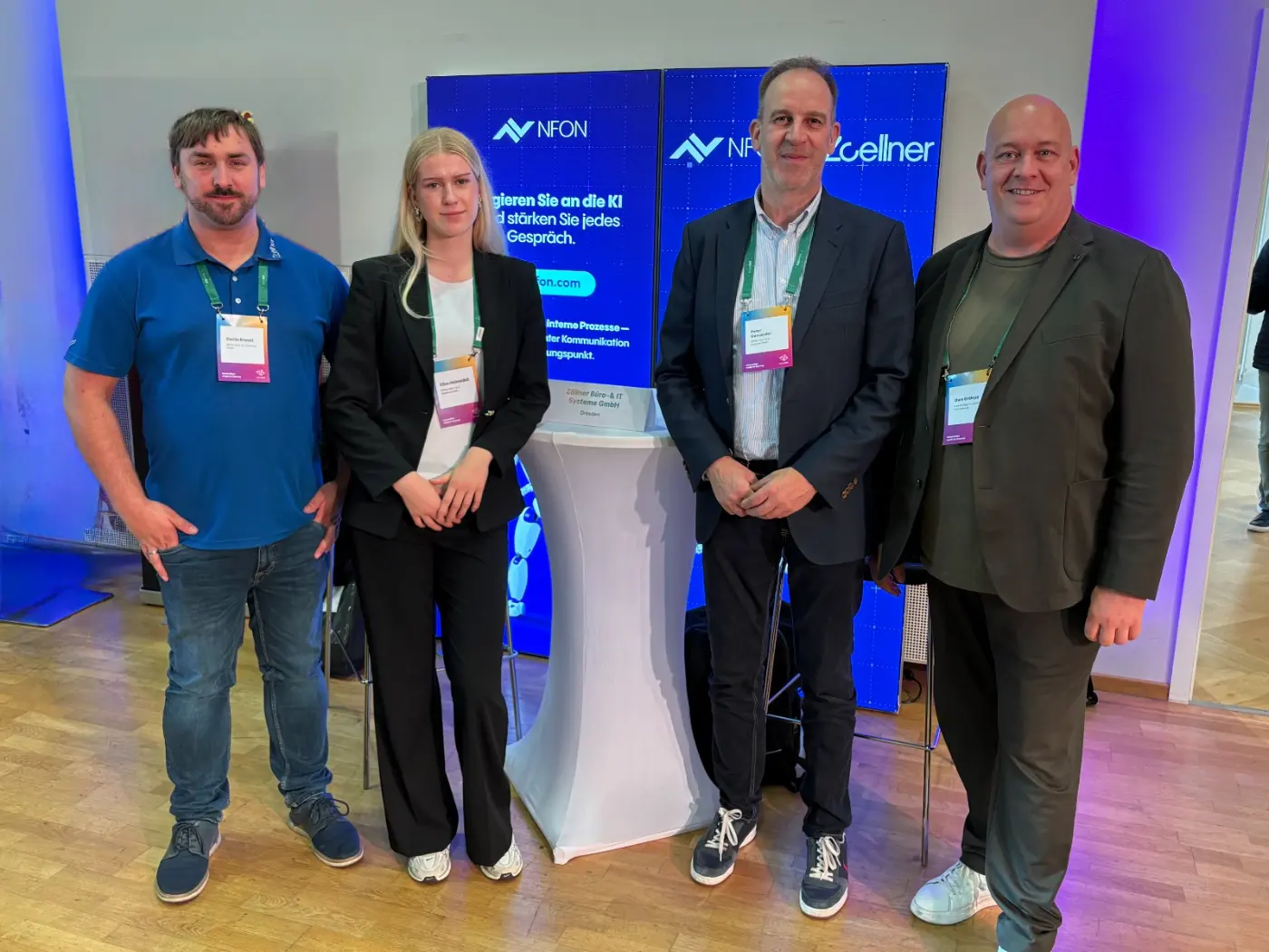 Danilo Brandt, Elisa Heimstädt, Peter Gemander und Uwe Ortlepp am Zöllner-Stand